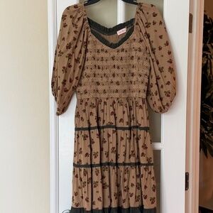 Size M Roselyn dress